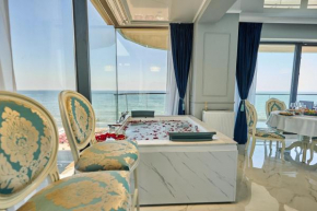 Luxury by the sea, Mamaia